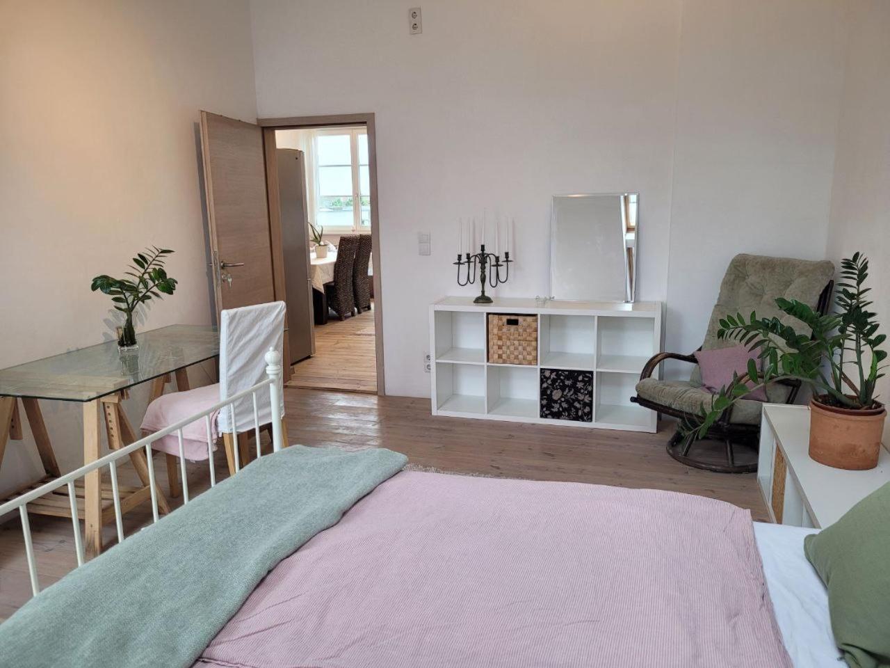 Room In Berlin City Center Εξωτερικό φωτογραφία